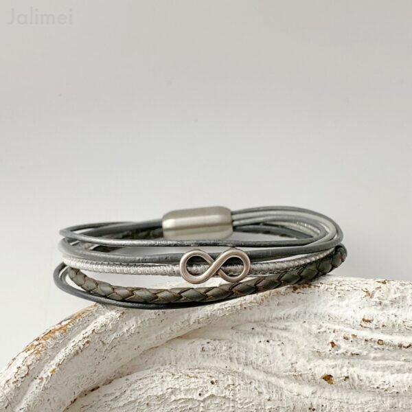 Lederarmband mit Infinity grau