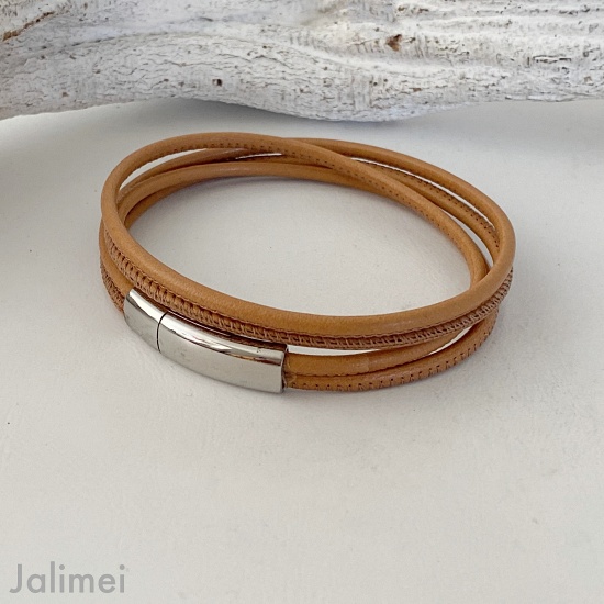 Schlichtes Wickelarmband aus Nappaleder nude