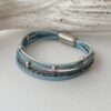 das Lederarmband aus Nappa in hellblau