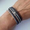 Lederarmband mit Biene blau grau