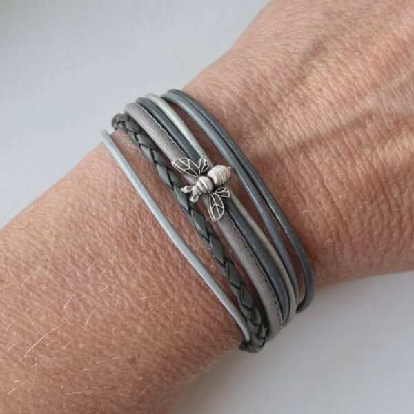 Lederarmband mit Biene grau