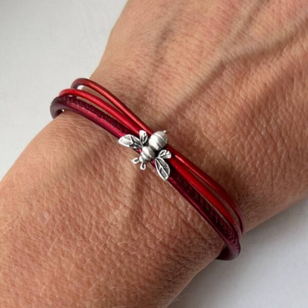 Lederarmband fein Biene rot