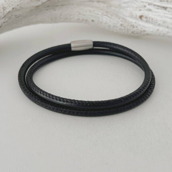 das Wickelarmband aus Nappaleder Herren schwarz