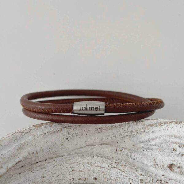 das Wickelarmband aus Nappaleder für Herren in braun